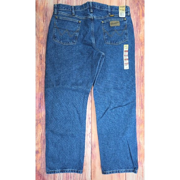 Wrangler George Strait Cowboy Cut 36X30 Relaxed Fit Jeans NWT - Picture 2 of 11
